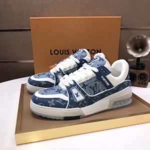LV TRAINER 021